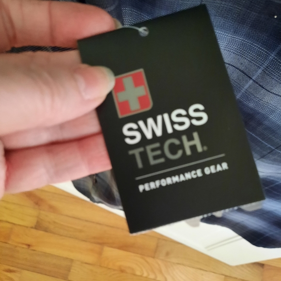 Swiss Tech NWT shirt - Picture 10 of 10